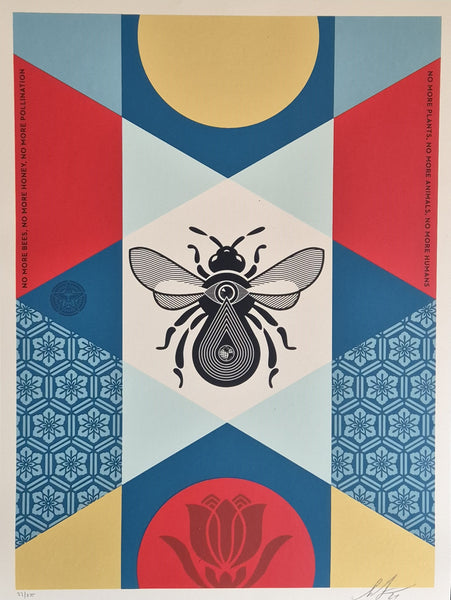 Bee Geometric RED